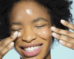 Can Cleansing Oils Combat Acne? A Look at the Evidence